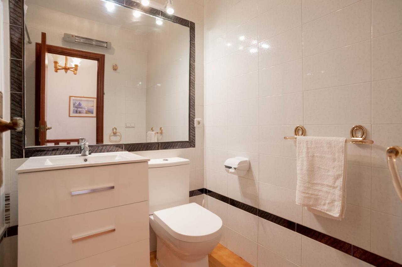 Casa Billarose - Lovely House Overlooking Pool & Walking Distance To The Beach And Restaurants Cabo Roig Zewnętrze zdjęcie